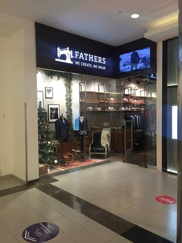 Магазин FathersСветовая вывеска магазина